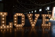 napis LOVE, Poznań